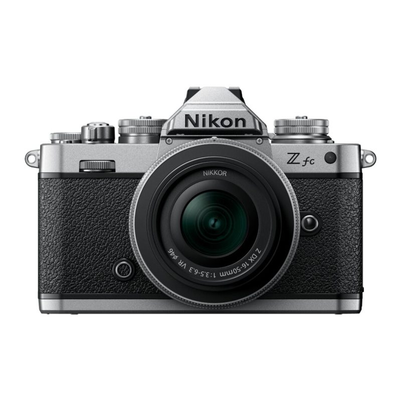 Nikon Z fc + Nikkor Z DX 16-50mm f/3.5-6.3 VR Silver + Nikkor Z 50-250mm f/4.5-6.3 DX VR + SD 64GB Lexar 800X Pro - immagine 2