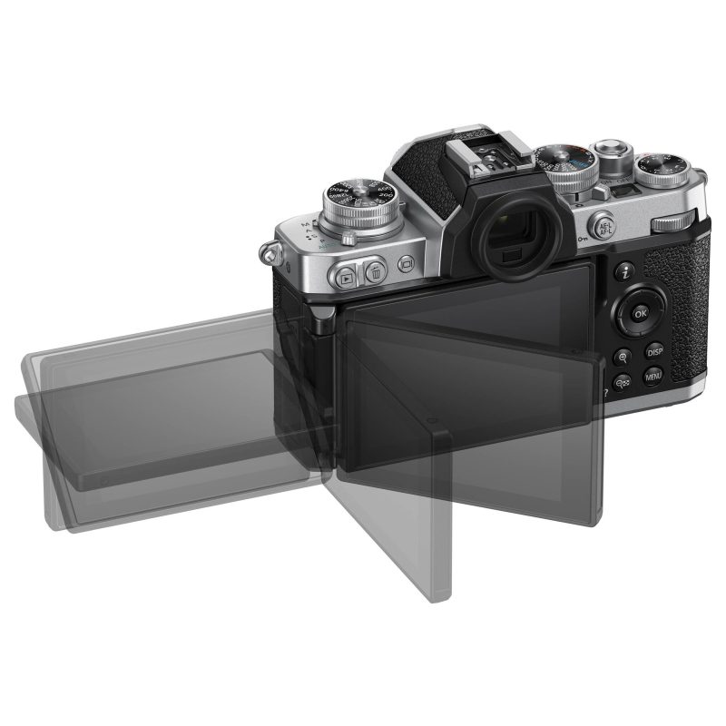 Nikon Z fc + Nikkor Z 28mm f/2.8 SE + SD 64GB Lexar 800X Pro - immagine 5