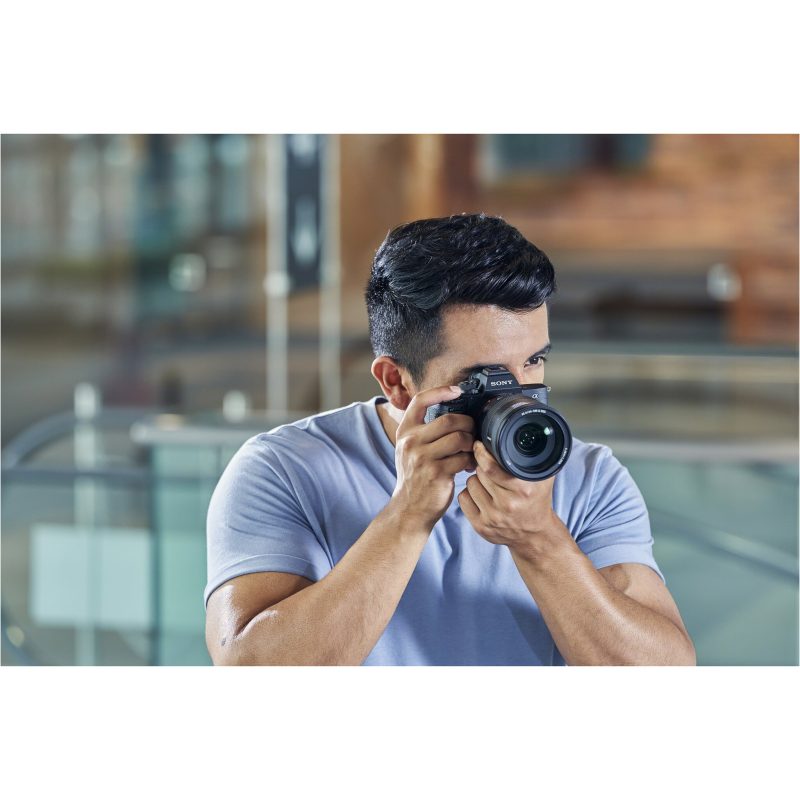 Sony Alpha 7 IV + SEL 28-70mm f/3.5-5.6 OSS E-Mount - immagine 4